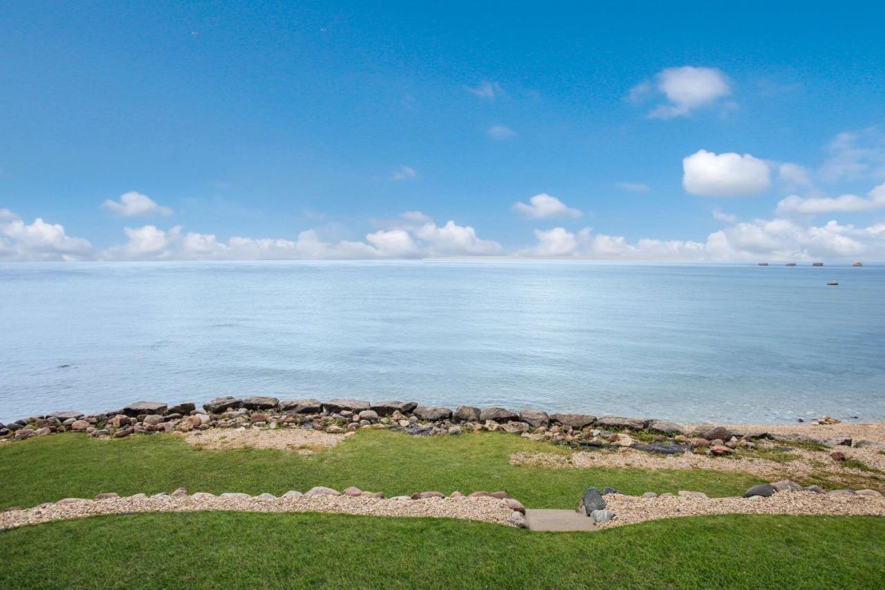 Best Western Harbour Pointe Lakefront Saint Ignace Exteriör bild